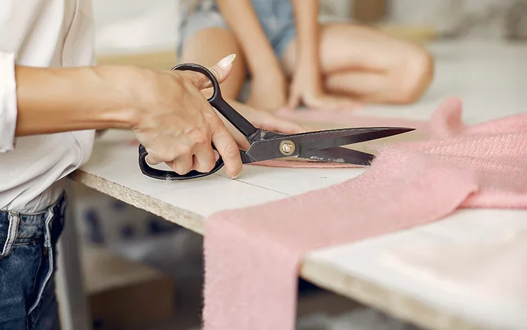Lanzan proyecto para reflexionar sobre el impacto de la moda en el trabajo, el consumo y el ambiente