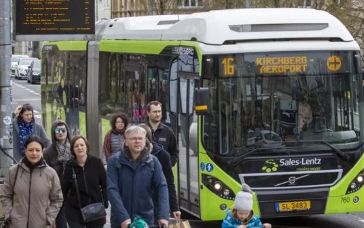 Bondi para todos: Luxemburgo se convierte en el primer país con el transporte público gratis