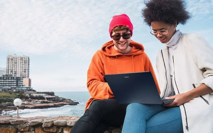 Acer presenta su nueva notebook y tablet ENDURO Urban