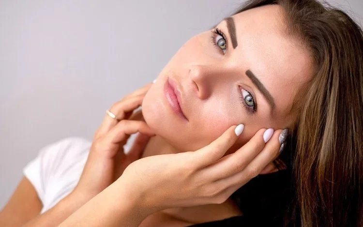 ¿Por qué debes incorporar una BB cream a tu rutina?