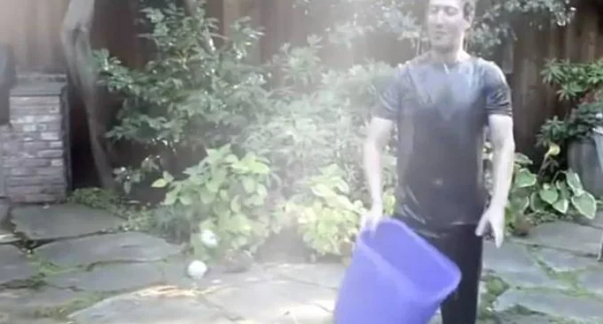 Qué es la ELA, la enfermedad del "ice bucket"