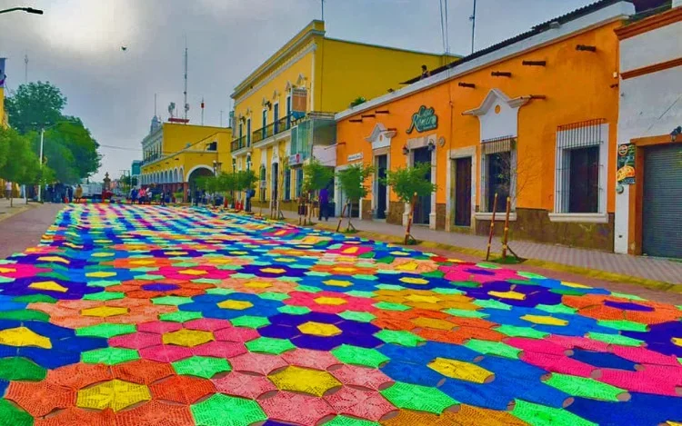 Impone Etzatlán récord mundial con el pabellón de tejido más grande del mundo