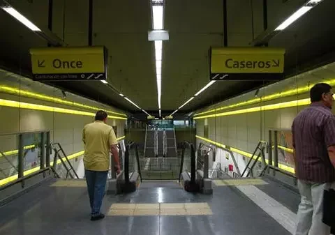 Un sitio web argentino dedicado a identificar los arrebatadores del subte recibe 300 mil visitas por día