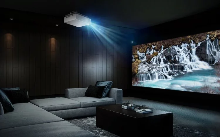 LG presenta su nuevo proyector para disfrutar del mejor cine en casa
