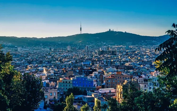 El turismo en España, una poderosa industria sin chimeneas