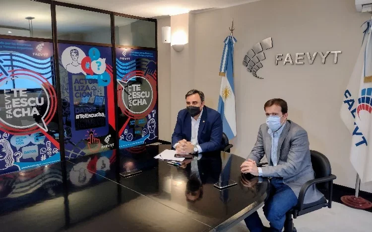 Lanzan una línea directa de ayuda e información para agencias de viajes en Argentina