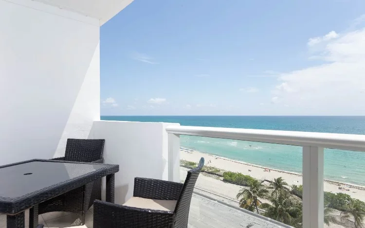 Miami by New Point