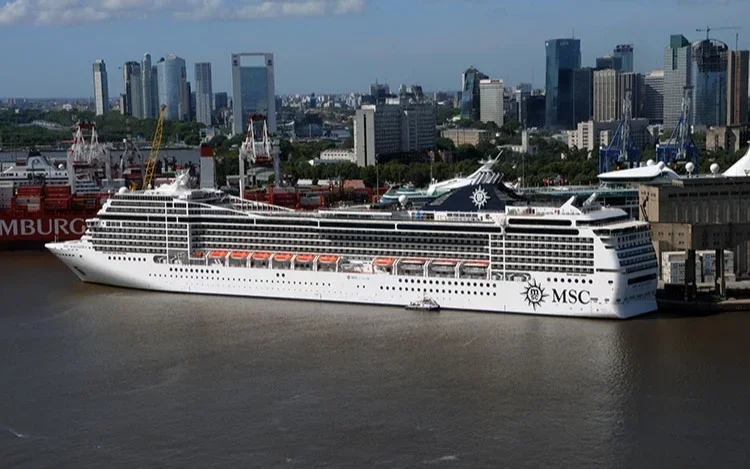 El MSC Magnifica arribó a Buenos Aires como parte de su viaje alrededor del mundo