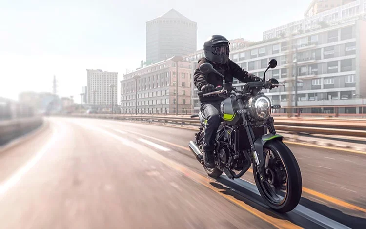 Benelli lanza la nueva Leoncino 250