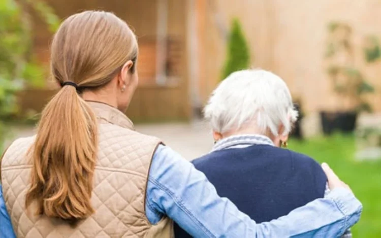 Residencias geriátricas: nuevos paradigmas en la atención y cuidado de las personas mayores de la Ciudad de Buenos Aires