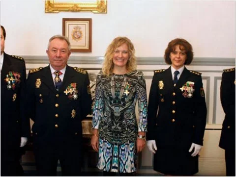 Pilar Jericó recibe la medalla al Mérito Policial por su trabajo de liderazgo