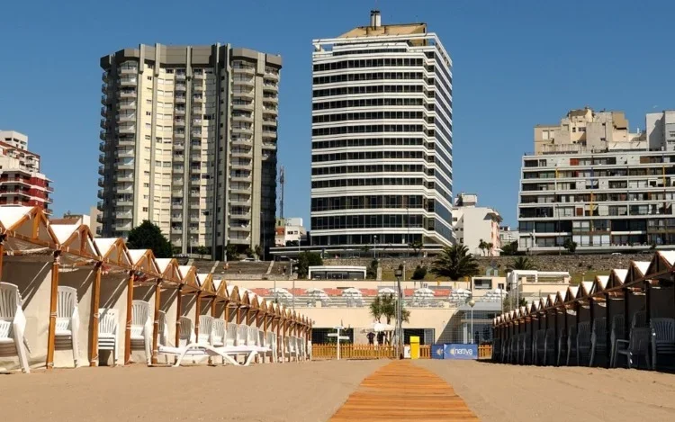 El Hotel Costa Galana celebra sus bodas de plata