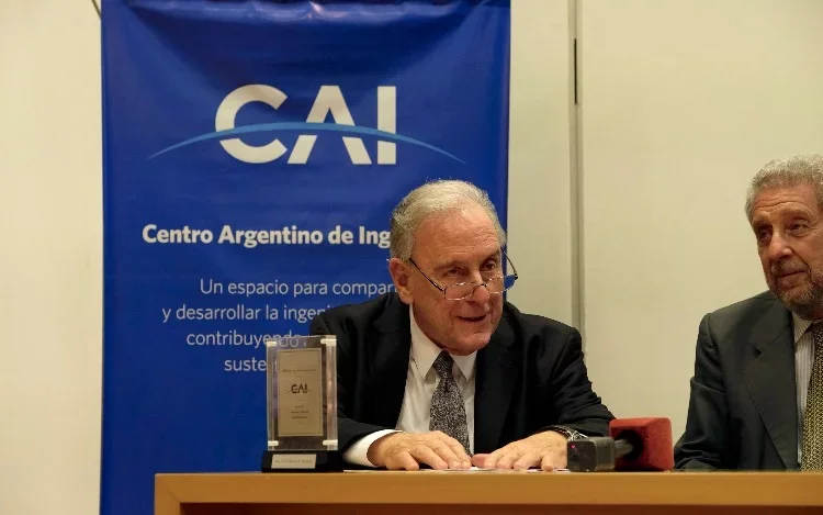Eduardo Baglietto, ex titular de Techint, recibió el Premio “La Ingeniería” 2017