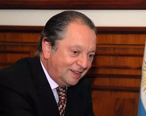 La maldición del dólar