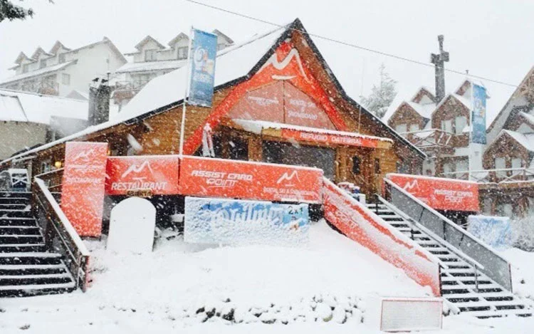 Assist Card junto a los fanáticos de la nieve en Bariloche
